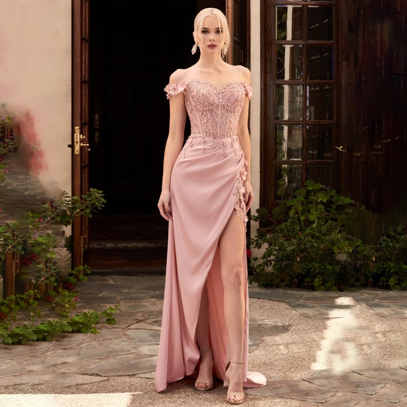 Luxury Lace Appliques Prom Dress Cap Sleeve Long Party Gown With Satin Train Sexy Side Slit Off-Shoulder Evening Dresses Blush