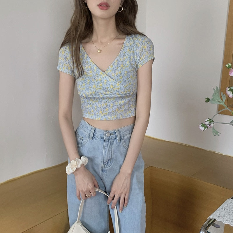 Sexy Women Slim Crop Top Tees T Shirt Low Cut Short Sleeve Floral Female Teenage Girls Femmes T-Shirt Cross Wrap Y2K