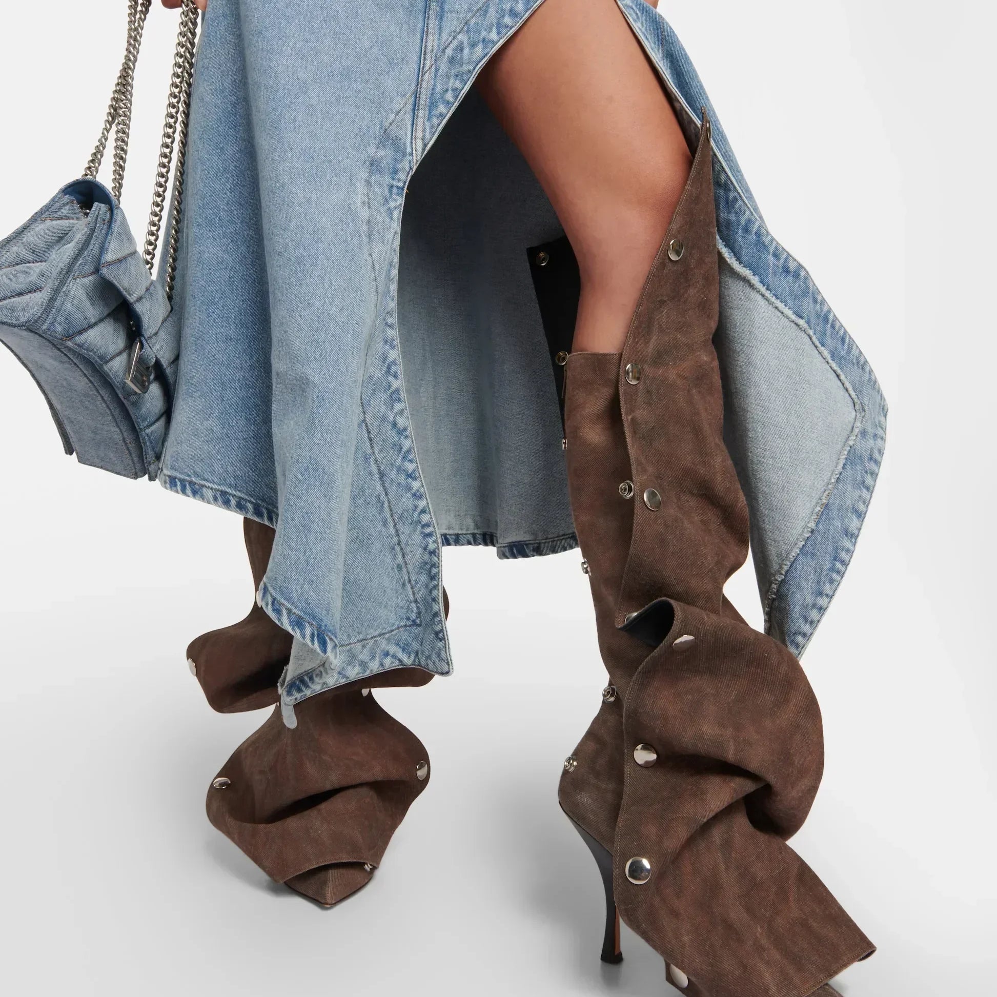 New European and American Slim High Heels, Knee High Boots, Pointed Pleated Metal Buttons, Women's Fashion Show, Winter Boots