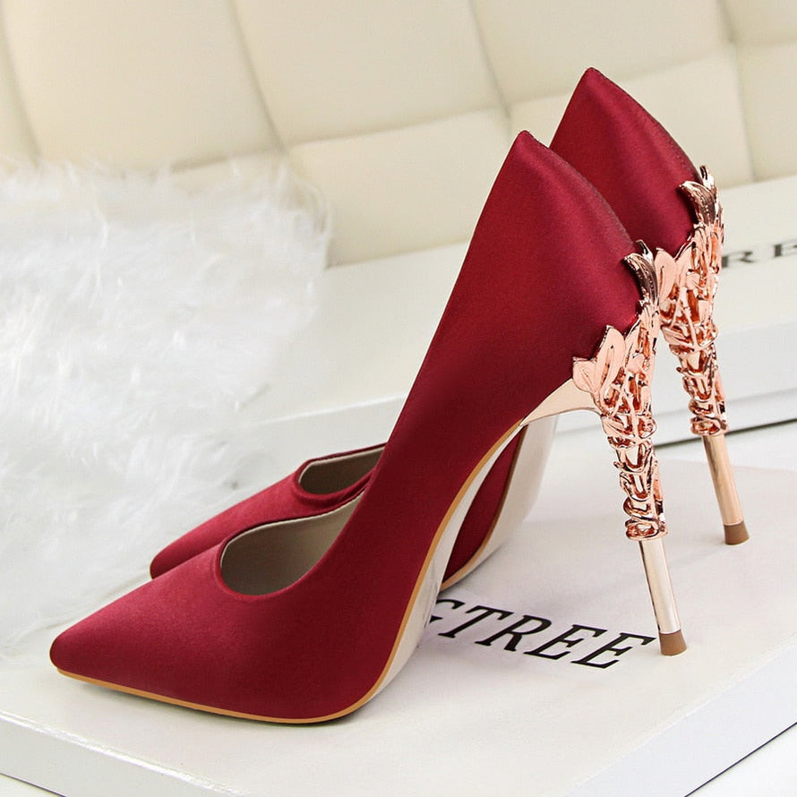 Luxury 10cm High Heels Woman Metal Carving Heels Satin Silk Dress Pumps Lady Wedding Bridal Scarpin Catwalk Green Wine Red Shoes