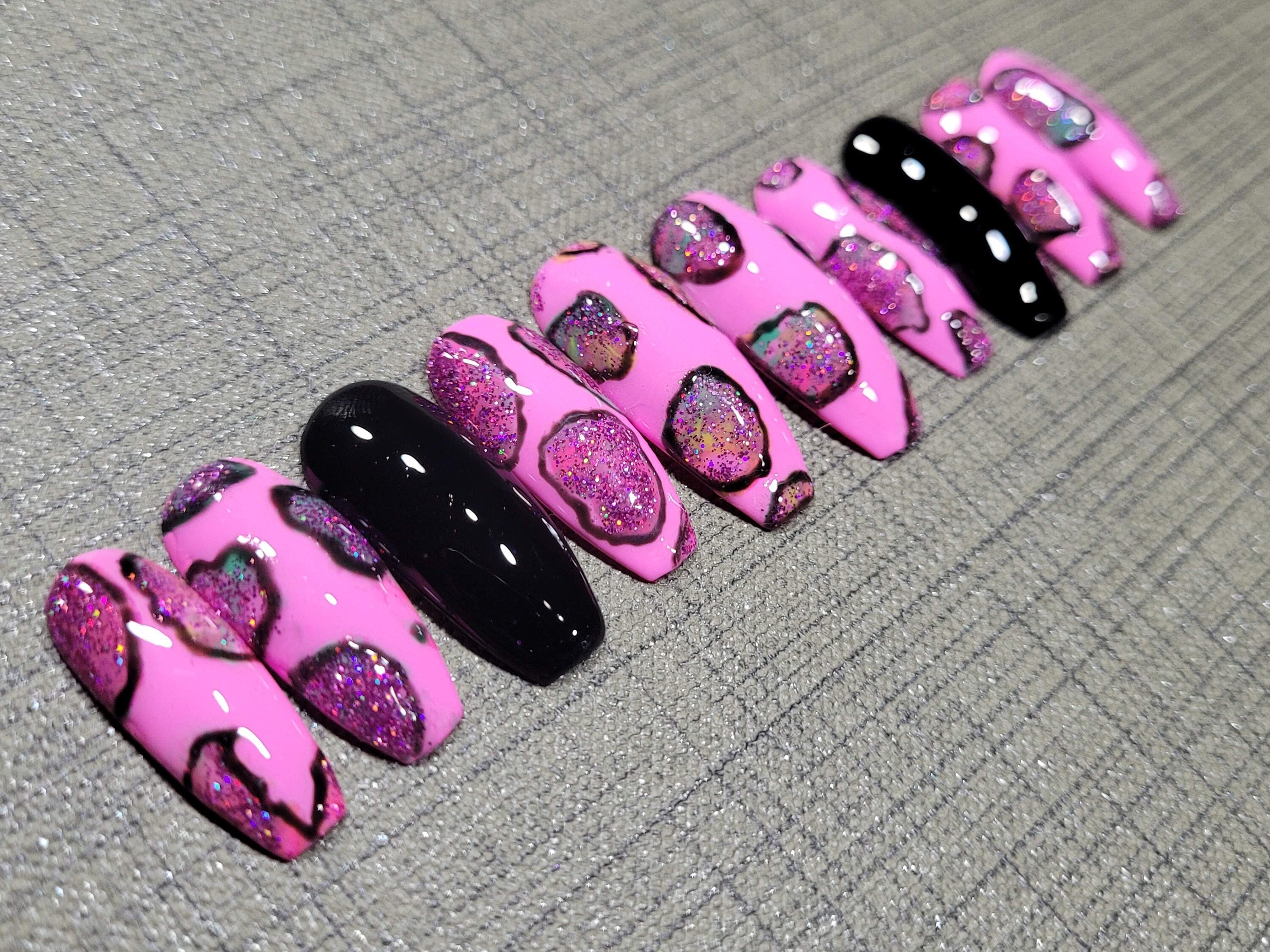 Pink and Black Nails | Luxury Nails | Pink Nails with Design | Fancy Nails | Bling Nails | Nail Art | Press On Nails | Fake Nails