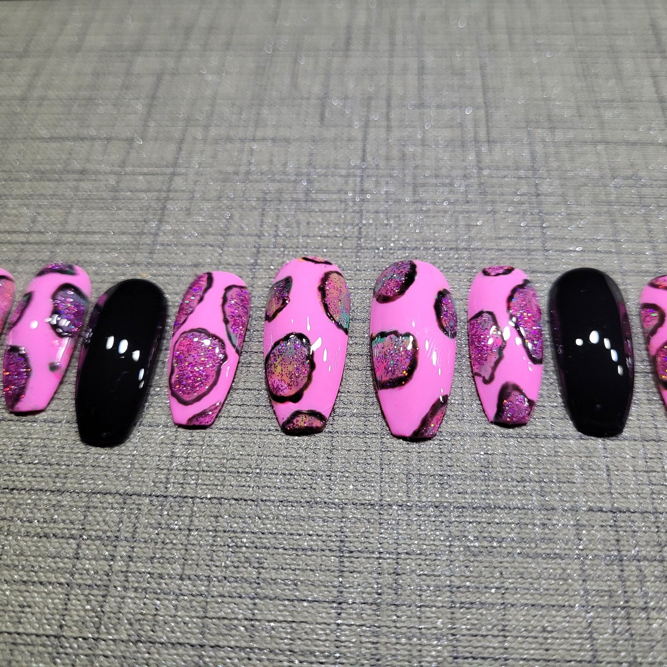 Pink and Black Nails | Luxury Nails | Pink Nails with Design | Fancy Nails | Bling Nails | Nail Art | Press On Nails | Fake Nails