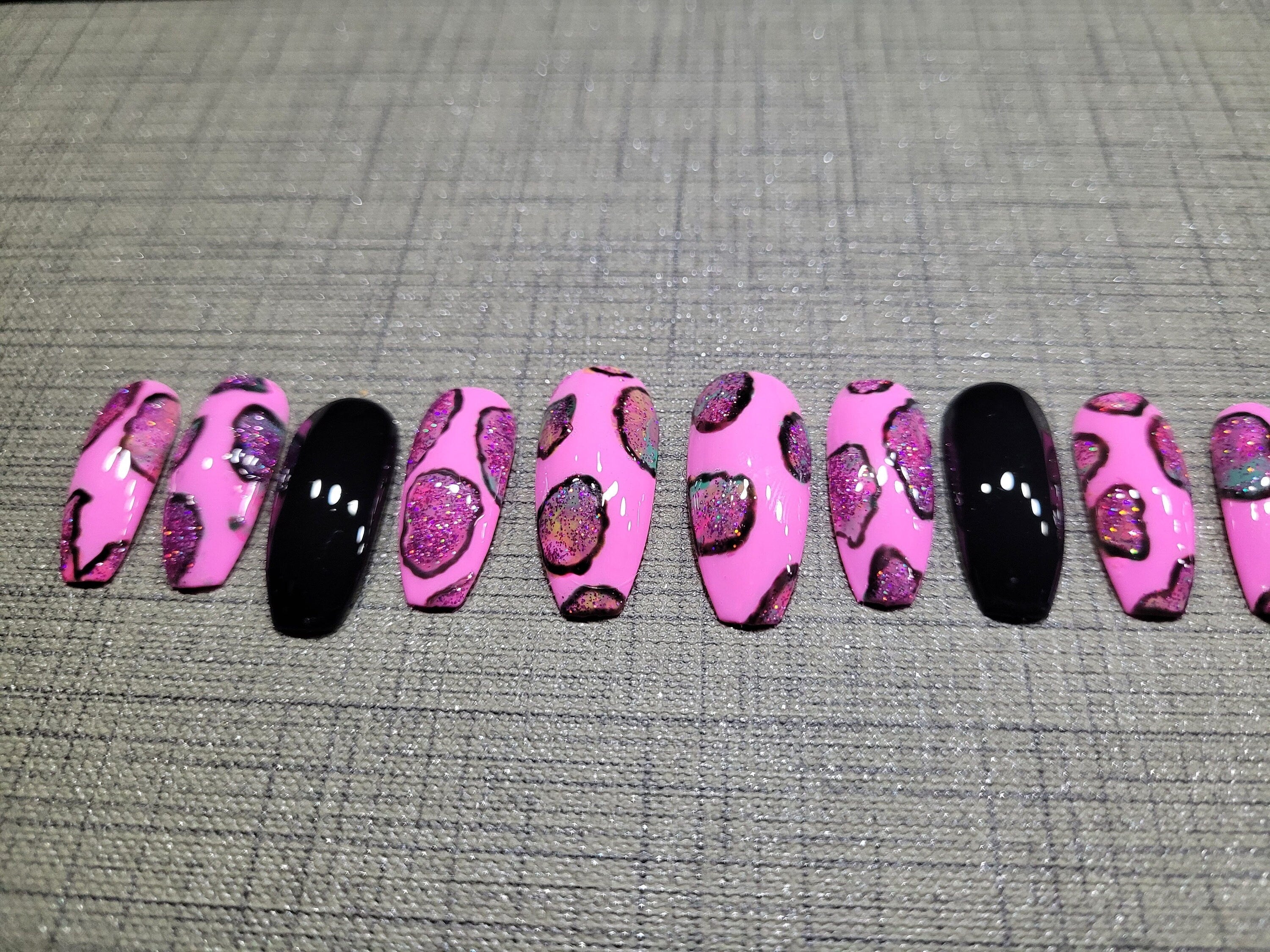 Pink and Black Nails | Luxury Nails | Pink Nails with Design | Fancy Nails | Bling Nails | Nail Art | Press On Nails | Fake Nails