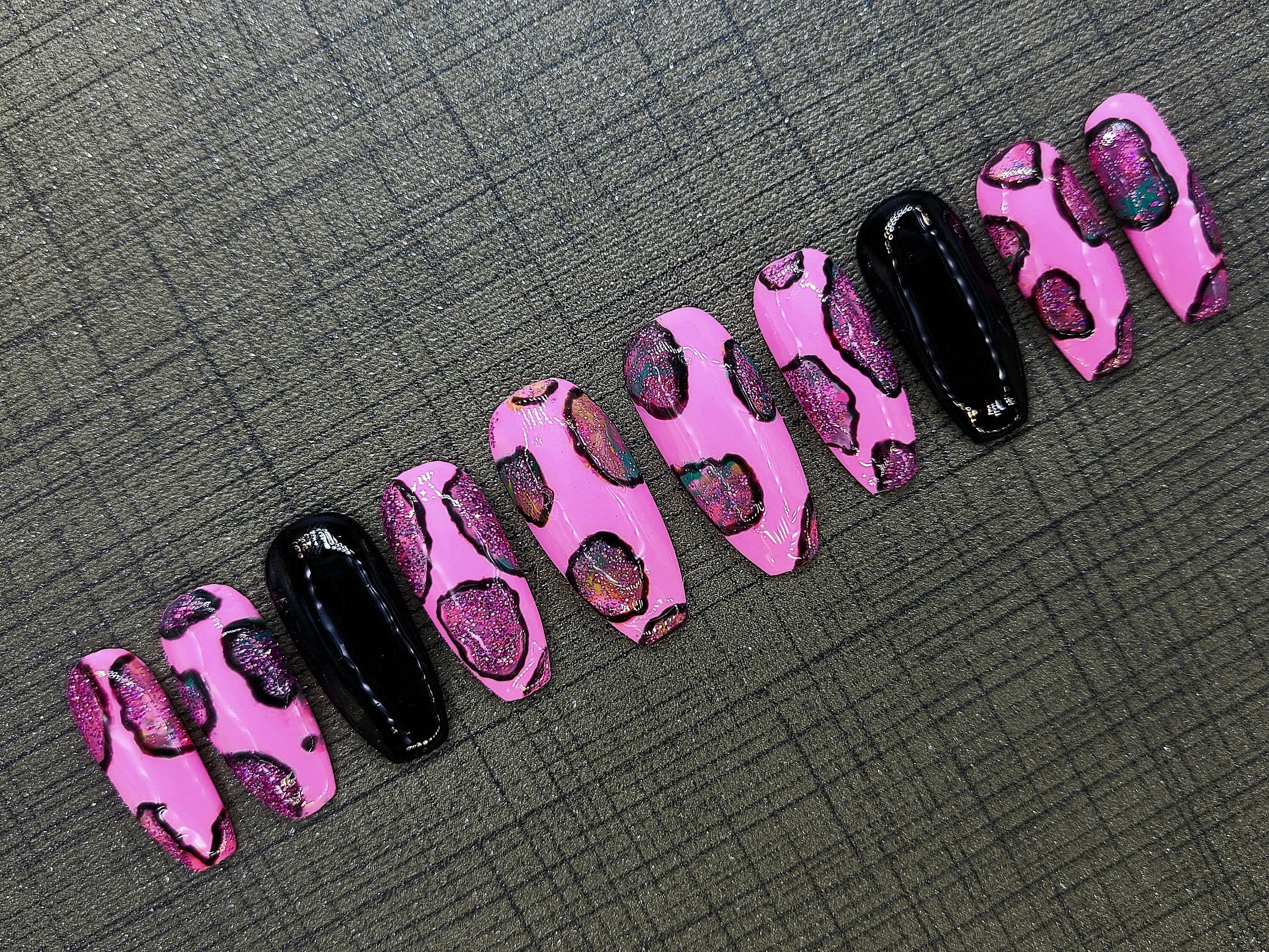 Pink and Black Nails | Luxury Nails | Pink Nails with Design | Fancy Nails | Bling Nails | Nail Art | Press On Nails | Fake Nails